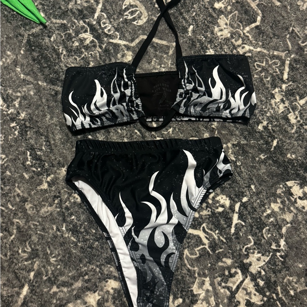 Freedom rave wear set